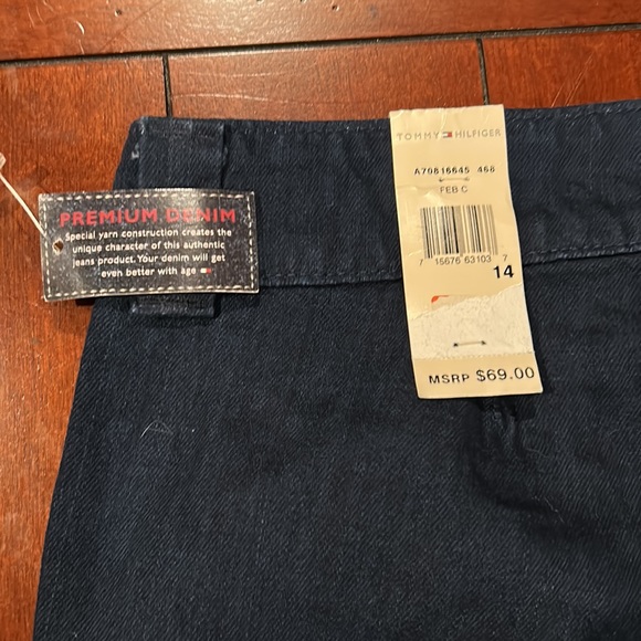NWT Tommy Hilfiger Premium Denim Dark Blue Wash Boot Cut Jeans Size 14 Oct 2003 - Picture 11 of 16